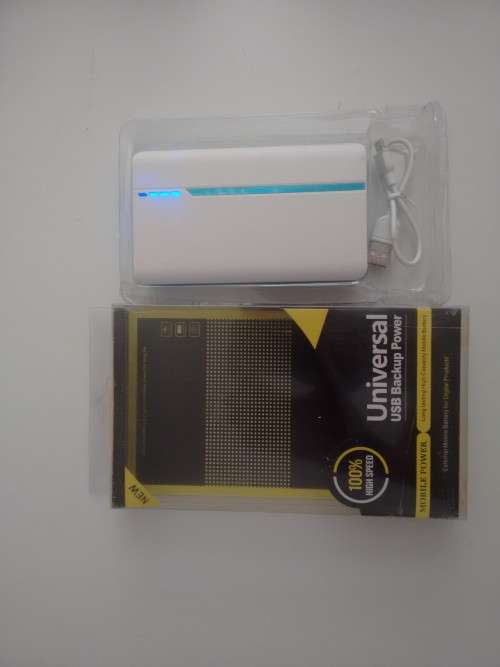 10 000mAh Powerbank lithium-ion batteries for quick charging