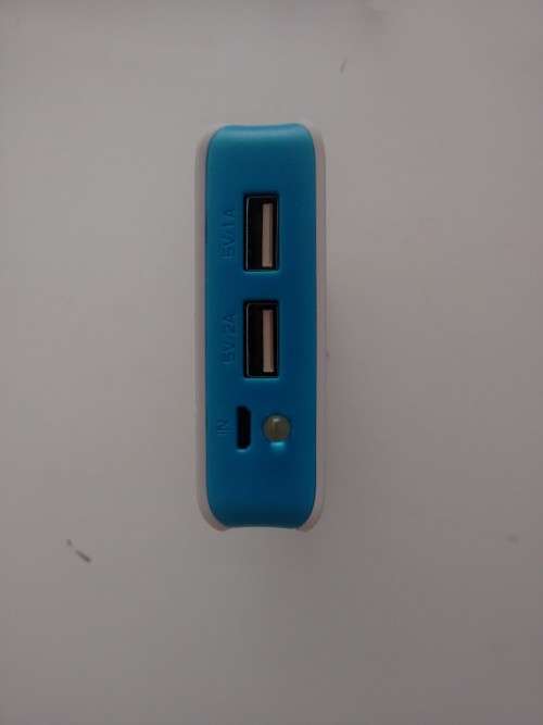 10 000mAh Powerbank lithium-ion batteries for quick charging