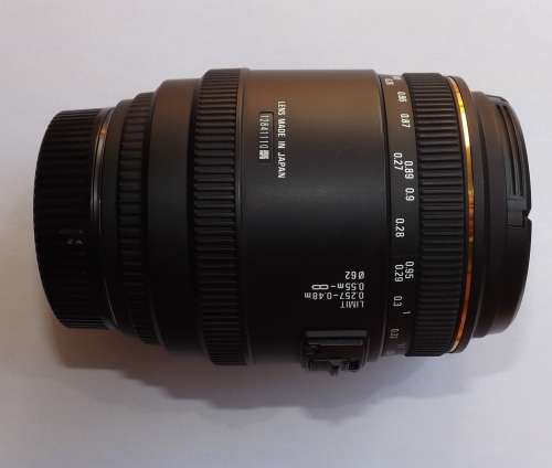 Sigma Macro Lens For Nikon + Bag