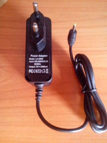 Replacement Charger 5V 2000mAh thin pin for (rockchip/allwinner type tablets)