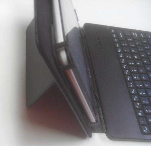 ipad / Universal Bluetooth Keyboard + case any size tablet up to 9.7" 193mm x 250mm