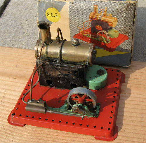 VNTAGE MAMAOD BRAAS STEAM ENGINE