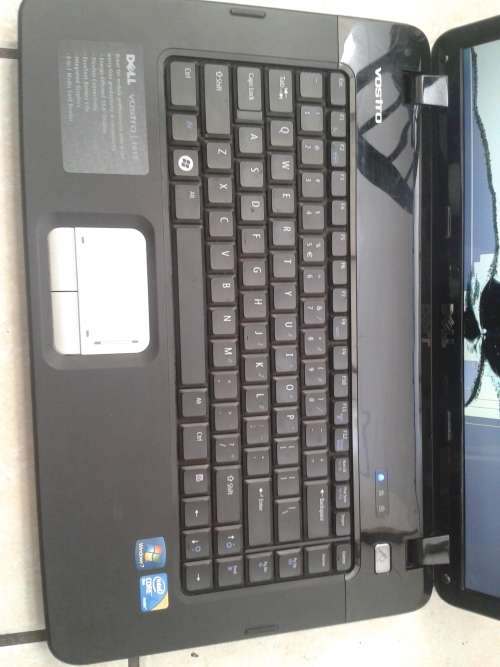 Dell Vostro 1015 - 15.6" - Core 2 Duo T6570 - 2.1 ghzs cpu- 2 GB RAM - 320 GB HDD