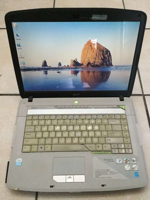 Acer Aspire 5720Z - 15.4" - daul core  1.47ghzs  - 2 GB RAM - 120 GB HDD