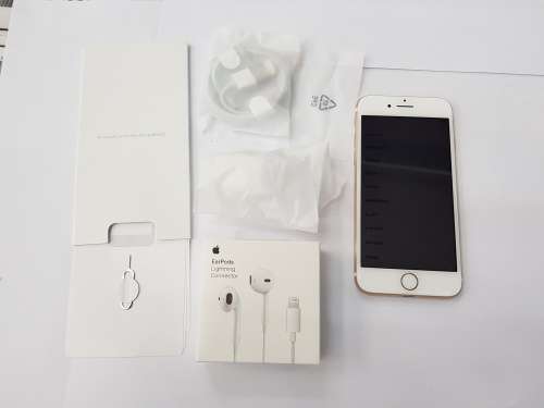 Apple Iphone 7 (128gig)  Gold like new