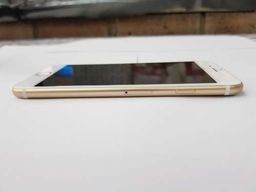 Apple Iphone 7 (128gig)  Gold like new