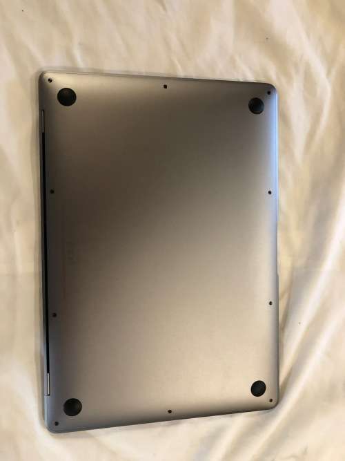 APPLE MACBOOK AIR