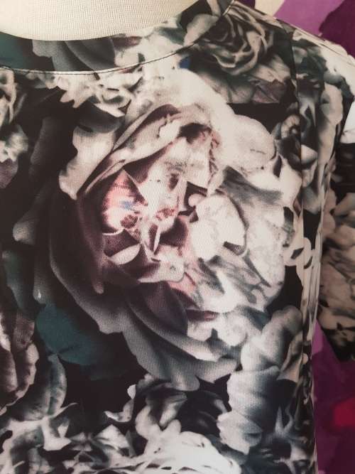 Flower Print top Size 14