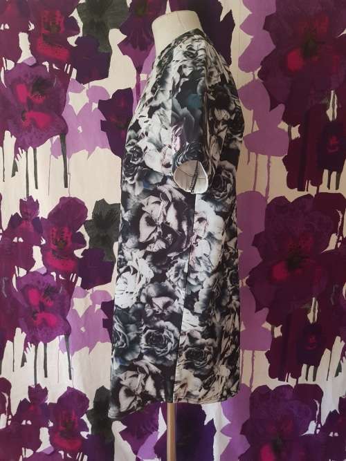 Flower Print top Size 14