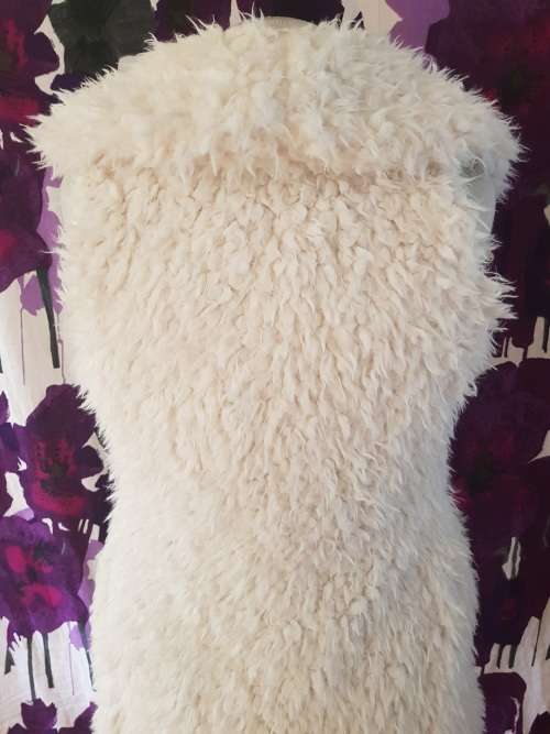 Faux/Fake Fur Off-white Gilet Size XS