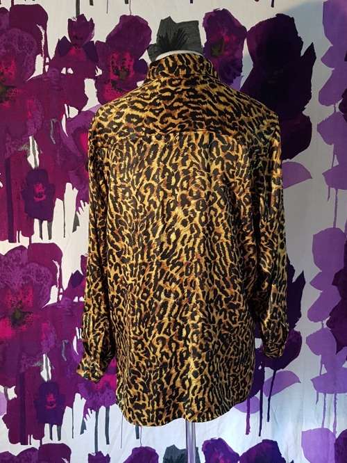 100% Silk Blouse Animal Print Size Small
