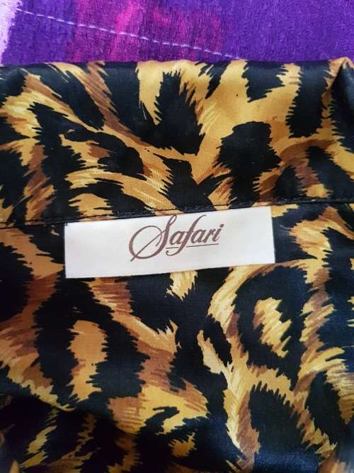 100% Silk Blouse Animal Print Size Small