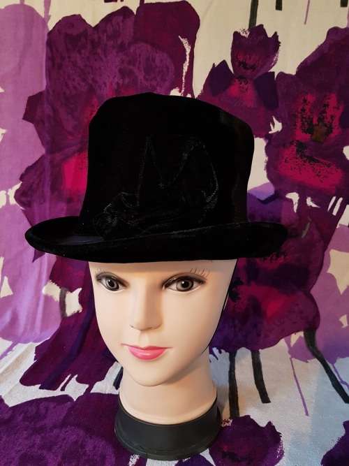 Vintage Velvet Ladies Top Hat