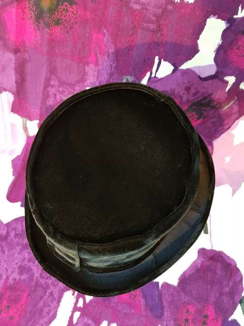 Vintage Velvet Ladies Top Hat