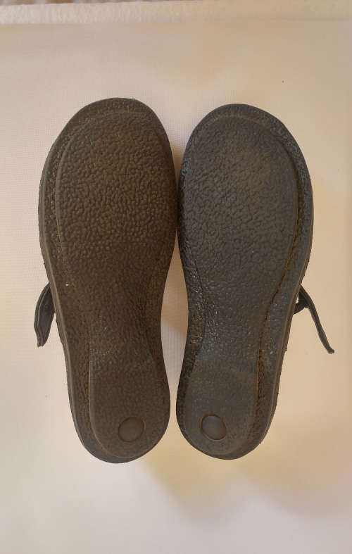 Size 6 Ladies Genuine Leather Black Mary-Jane Shoes by Freestyle