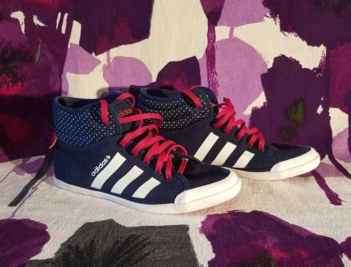 Adidas high tops size 4