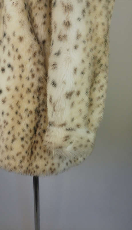 Vintage Snow Leopard Print Coat ( faux fur) by Astraka (London) - Size L