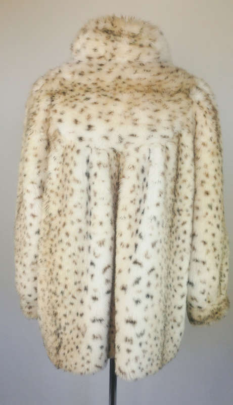 Vintage Snow Leopard Print Coat ( faux fur) by Astraka (London) - Size L
