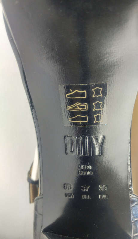 DILLY Black Leather Platform Heels - Size 6