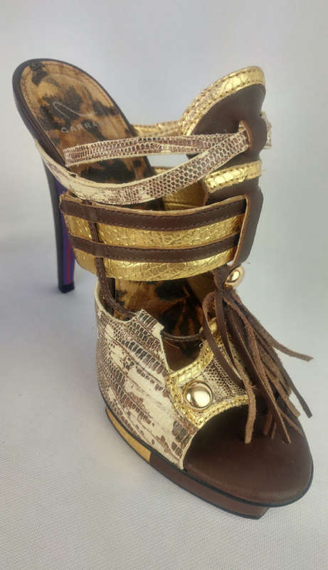 CARRANO Leather Gladiator Platform Sandal - Size 5