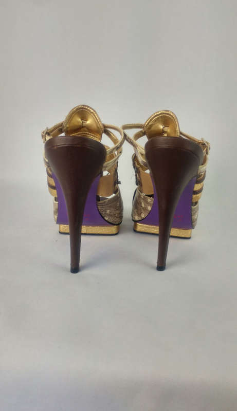 CARRANO Leather Gladiator Platform Sandal - Size 5
