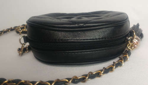 80s Style `Chanel` Oval Leather handbag