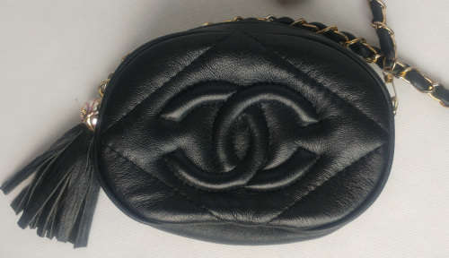 80s Style `Chanel` Oval Leather handbag
