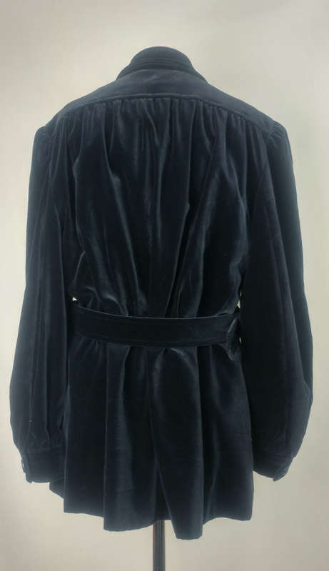 ESCADA -Vintage Midnight Blue Velvet Lounge Jacket - Size 14
