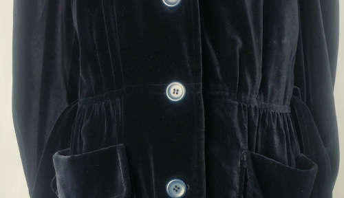 ESCADA -Vintage Midnight Blue Velvet Lounge Jacket - Size 14