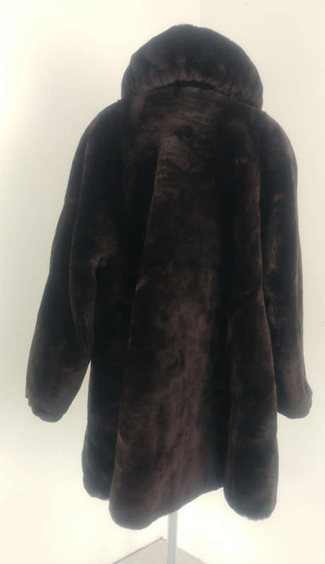 Vintage Italian Faux Fur Coat in Chocolate Brown - Size XXL