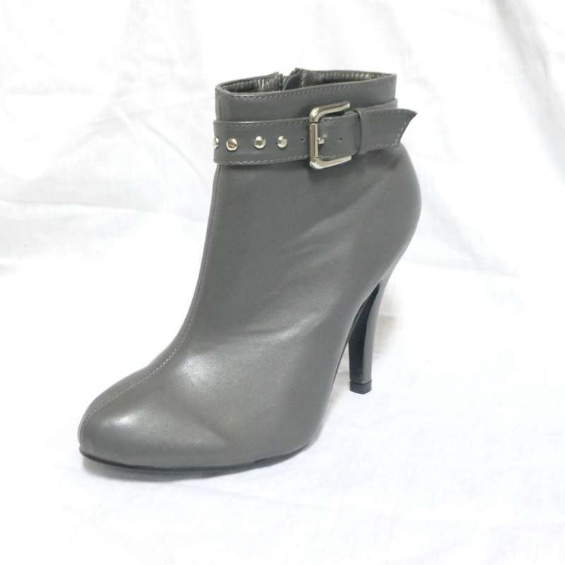 Short Ladies Boots