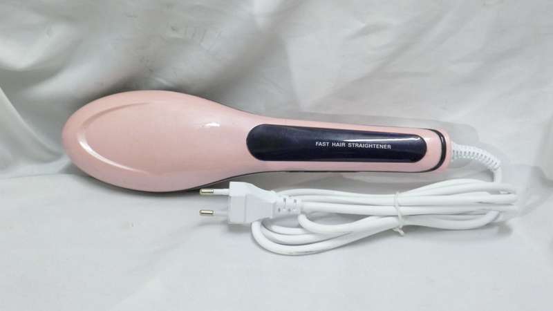 Hair straightener: brush style
