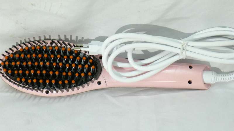 Hair straightener: brush style