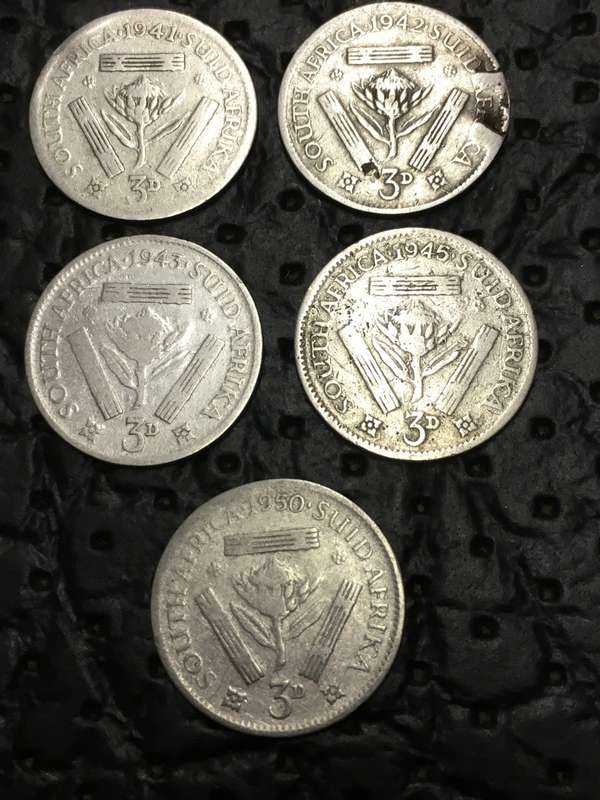 COLLECTION OF 5 UNION OF SOUTH AFRICA THREEPENCE (1941, 1942, 1943, 1945 & 1950)