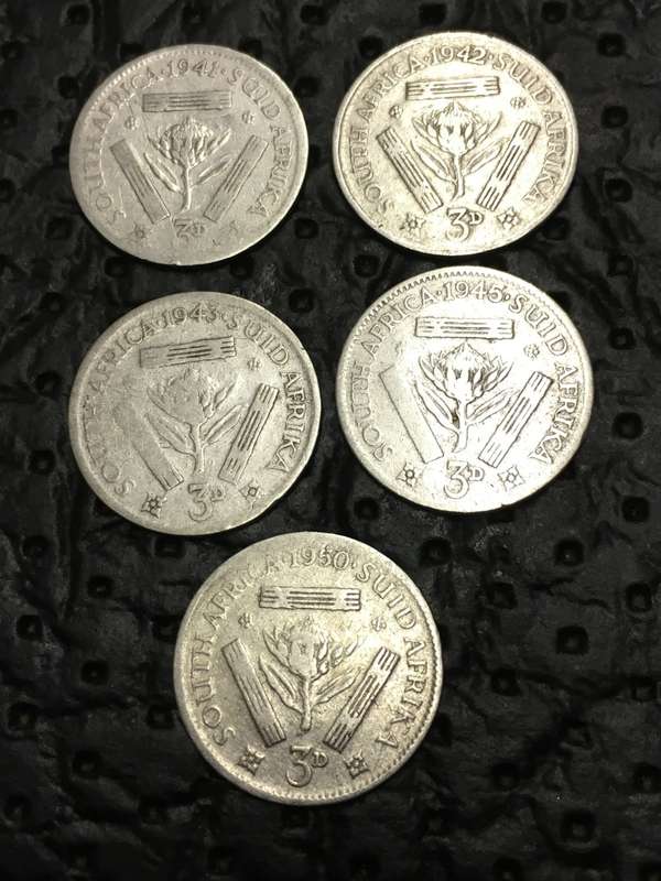 COLLECTION OF 5 UNION OF SOUTH AFRICA THREEPENCE (1941, 1942, 1943, 1945 & 1950)