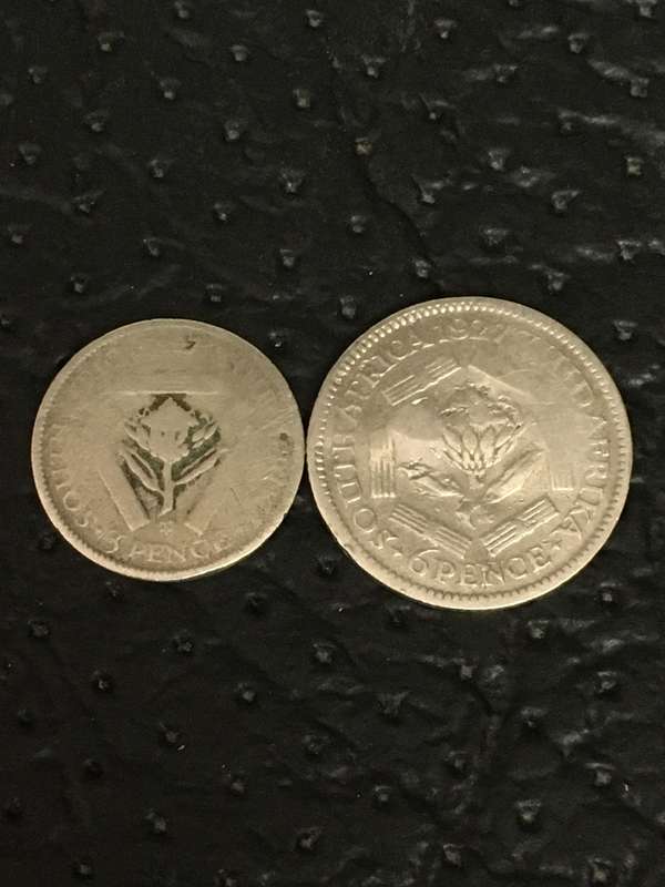 COLLECTION OF 2 UNION OF SOUTH AFRICA 1927 COINS (6D & 3D)