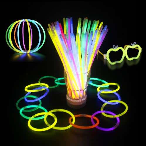 100% DOLPHIN GLOW STICKS