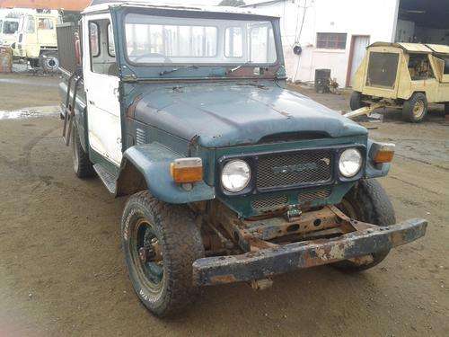 Toyota Land Cruiser FJ45 Vintage Collectable with Diesel Engine