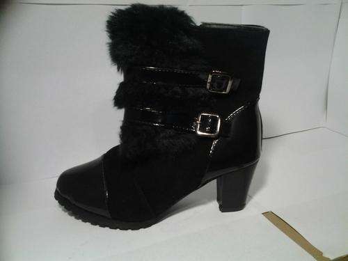 Black Fur Anklet Size 7