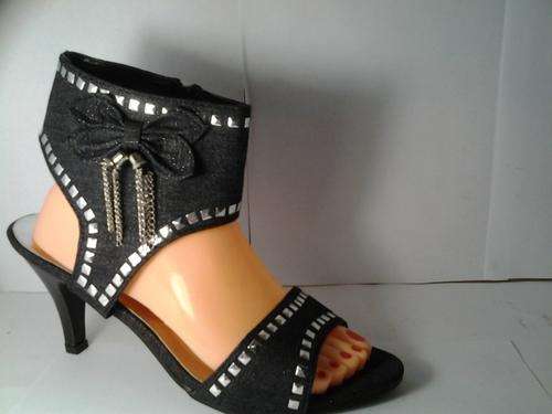 Black Denim heel Size 4