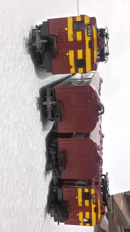 LIMA SAR SUBURBAN SET HO
