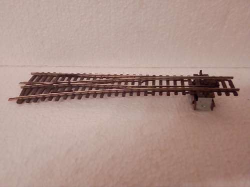 HO SCALE PECO LEFT HAND POINT