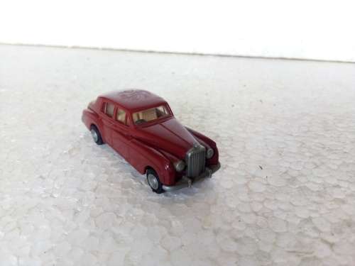 HO PRALINE BENTLEY