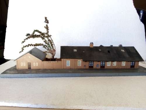 HO SCALE HELJAN LONG STATION