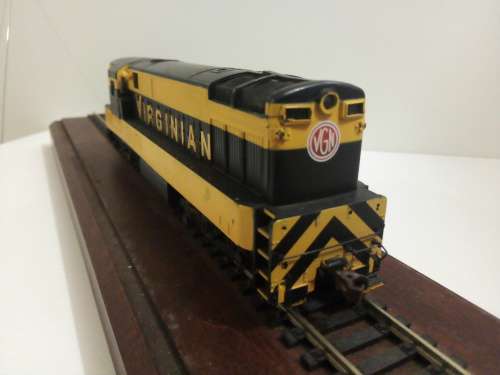 BACHMANN HO/OO SCALE VIRGINIAN FM H16-44 DIESEL