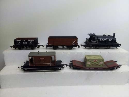 HO/OO SCALE HORNBY SMOKEY JOE 040 DC STARTER SET