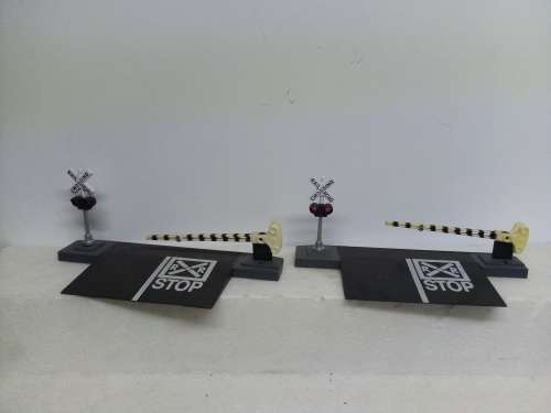 HO/OO LEVEL CROSSING GATES