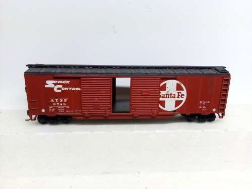 HO/OO SCALE ATHEARN 50FT BOX WAGON