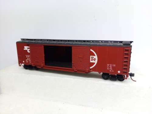 HO/OO SCALE ATHEARN 50FT BOX WAGON