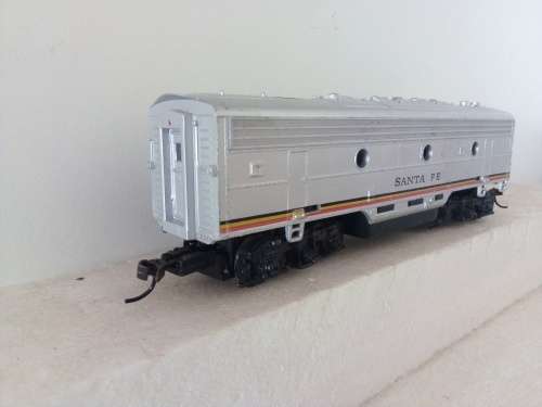 HO/OO SCALE LIFE LIKE DUMMY LOCOMOTIVE